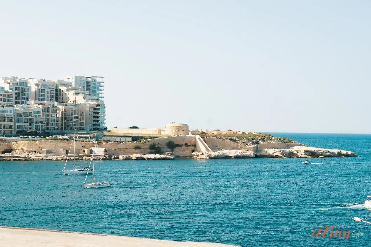 Extraordinary Views In A Holiday Home In Valletta